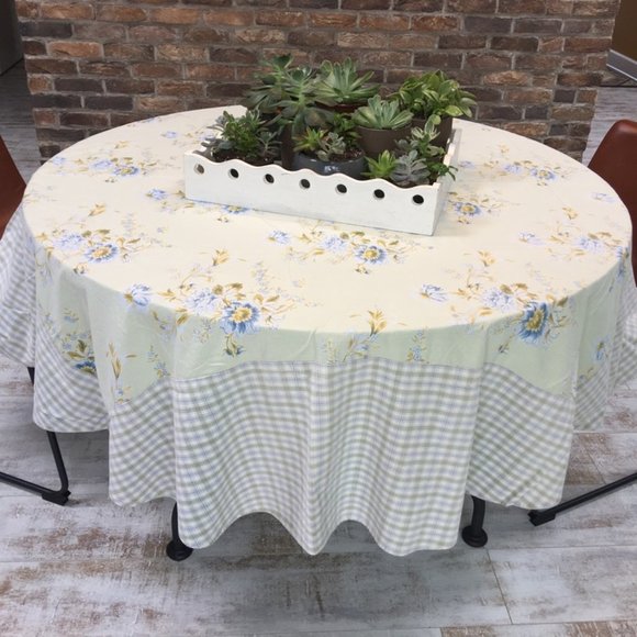 FIRM!  Gorgeous April Cornell Classic Florals Tablecloth with Check Border - Picture 2 of 7